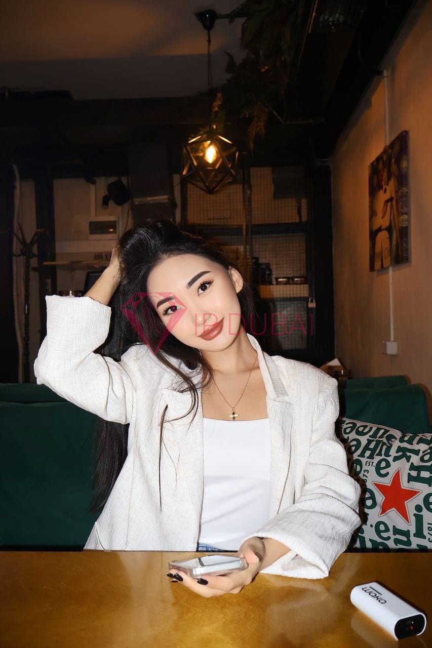 Ulzhan, 21, Kazakh, in JBR, Dubai, from AED 1,300 an hour, speaks Russian and English — photo 10 of 10