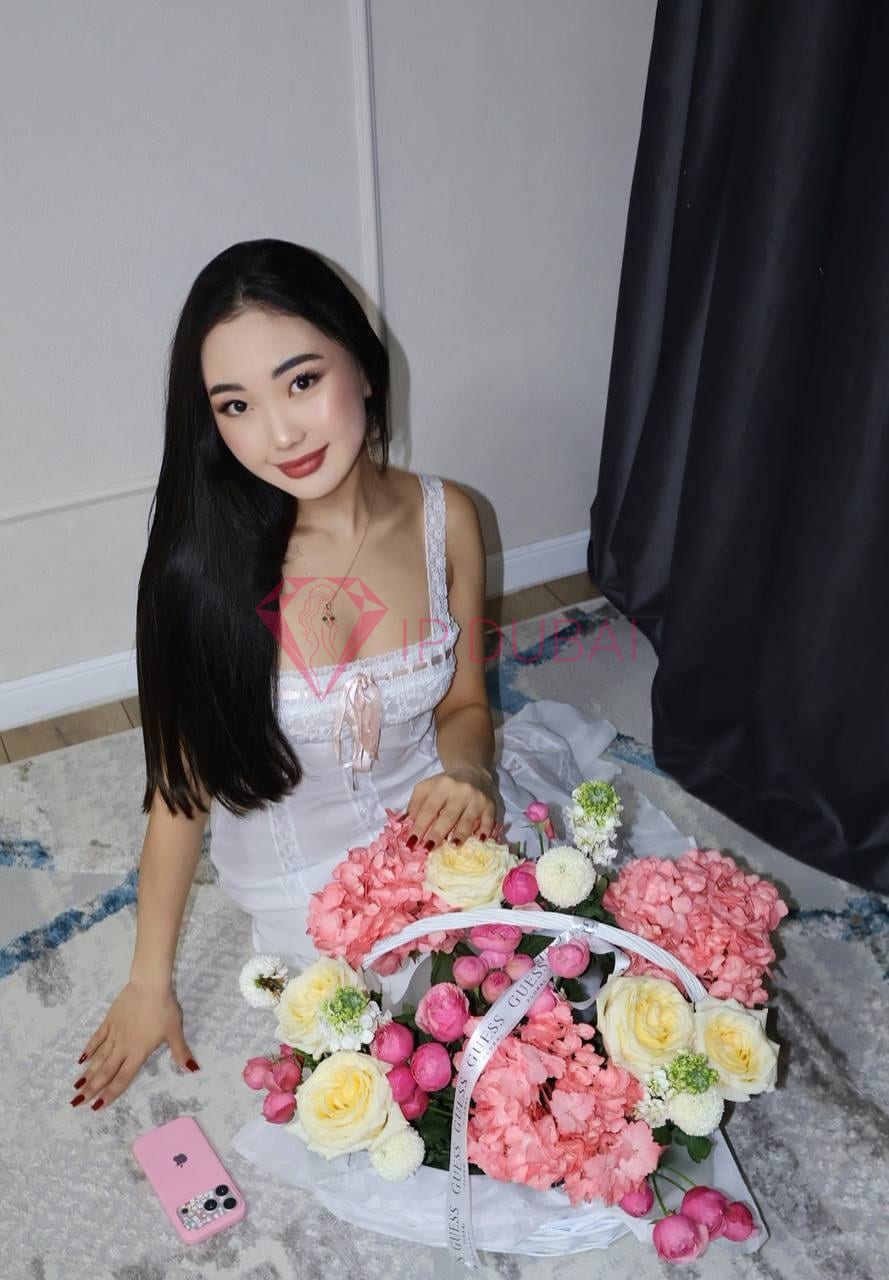 Ulzhan, 21, Kazakh, in JBR, Dubai, from AED 1,300 an hour, speaks Russian and English — photo 8 of 10