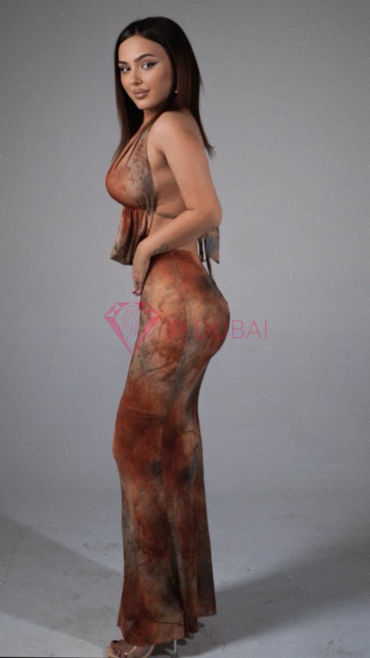Dana, 25, Azerbaijani, in Sports City, Dubai, from AED 2,550 an hour, speaks Russian and English — photo 4 of 5