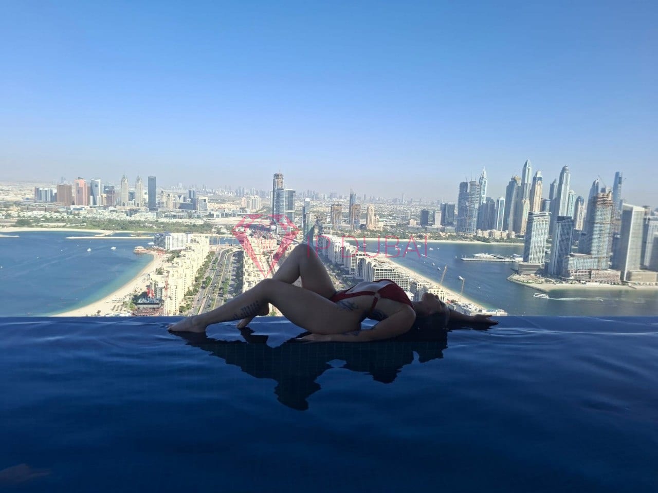 Dolores, 25, Latina, in Karama, hourly rate from AED 1,300, incall and outcall, speaks Spanish and English