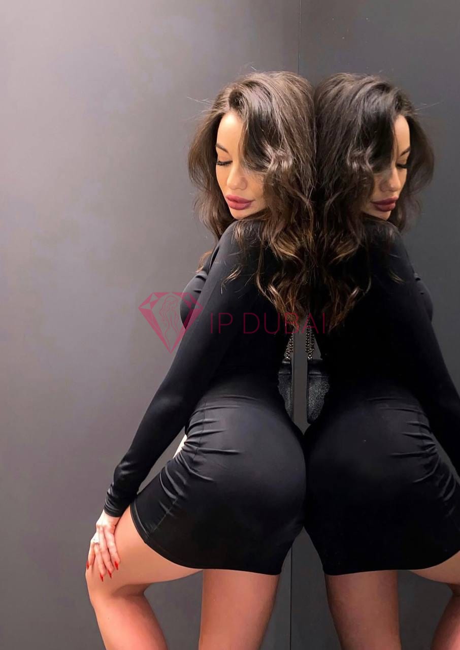 Vivien, 23, European, in Palm Jumeirah, Dubai, from AED 2,350 an hour, speaks English and French — photo 3 of 10