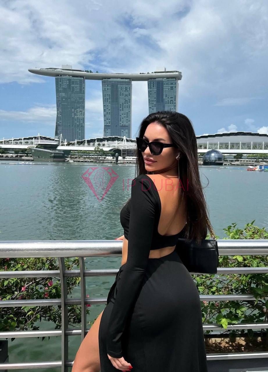Vivien, 23, European, in Palm Jumeirah, Dubai, from AED 2,350 an hour, speaks English and French — photo 7 of 10