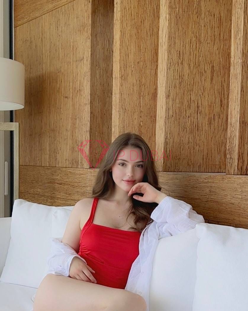 Heidi, 21, in TECOM, Dubai, from AED 1,500 an hour, speaks English and French, 173 cm — photo 7 of 10