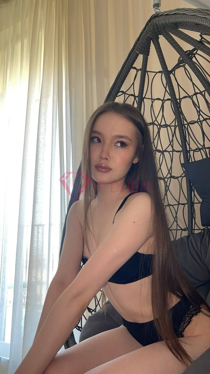 Samal, 18, Kazakh, in Sports City, Dubai, from AED 800 an hour, speaks Russian and English — photo 3 of 10