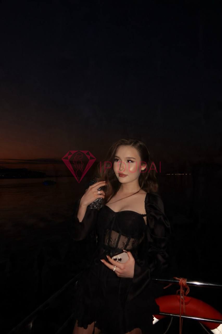 Samal, 18, Kazakh, in Sports City, Dubai, from AED 800 an hour, speaks Russian and English — photo 9 of 10