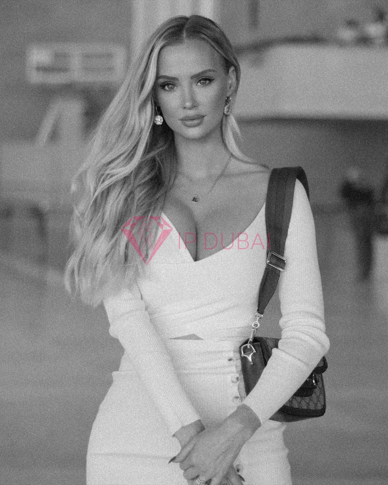 Petra, 22, in Silicon Oasis, Dubai, from AED 2,550 an hour, speaks English and French — photo 4 of 4