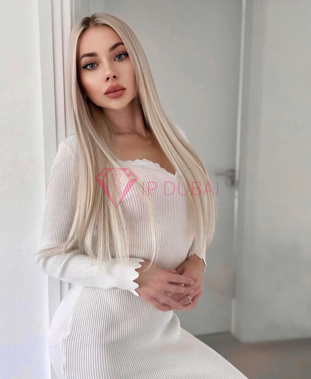 Lena, 23, in Sports City, Dubai, from AED 3,050 an hour, speaks English and French — photo 4 of 9