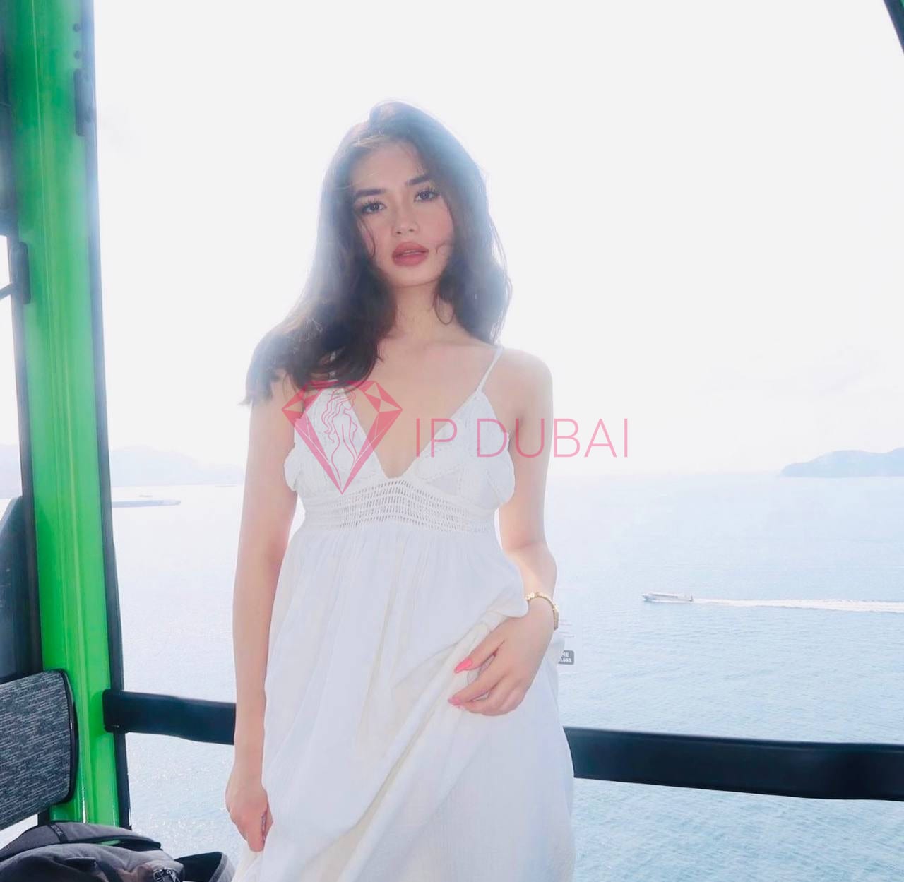 Fleur, 26, in Yas Island, Abu Dhabi, from AED 3,350 an hour, speaks English, 171 cm — photo 4 of 6