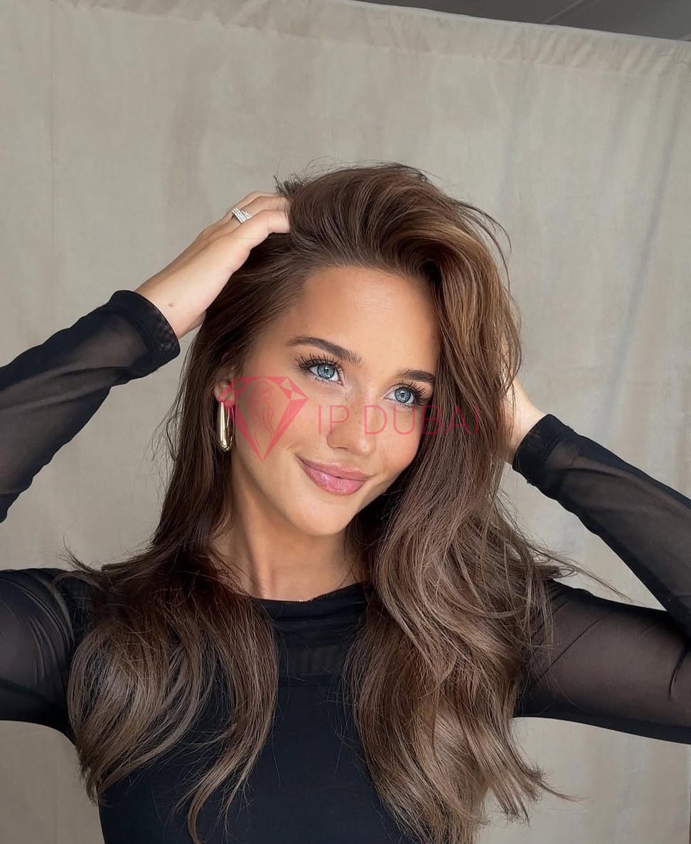 Katrin, 20, European, in International City, Dubai, from AED 2,050 an hour, speaks English and French — photo 3 of 5