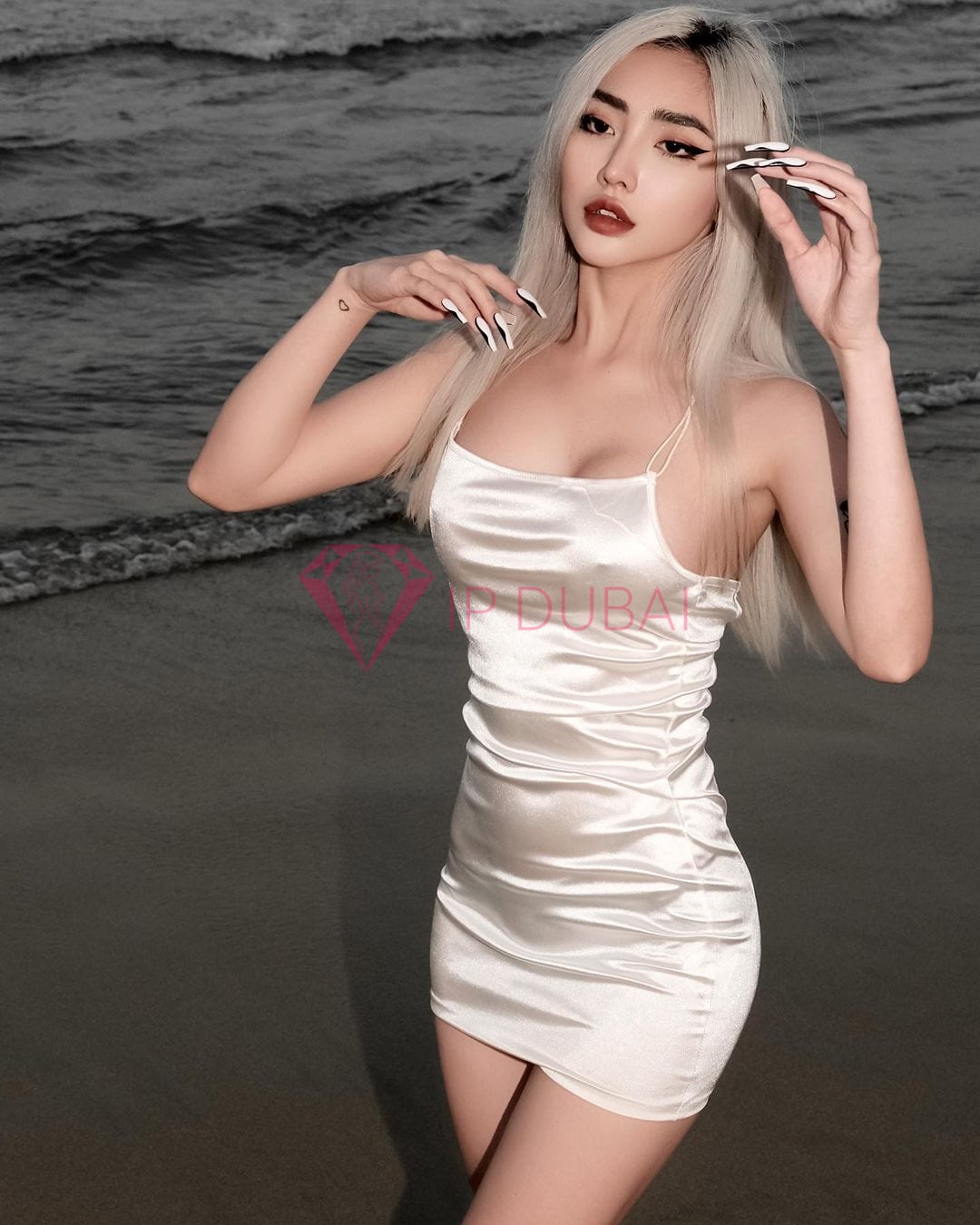 Zhen, 24, Asian, in International City, Dubai, from AED 3,200 an hour, speaks English — photo 5 of 6