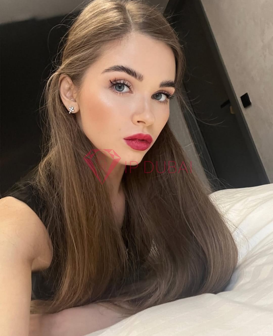 Greta, 20, European, in Al Khan, hourly rate from AED 1,450, incall and outcall, speaks English and French