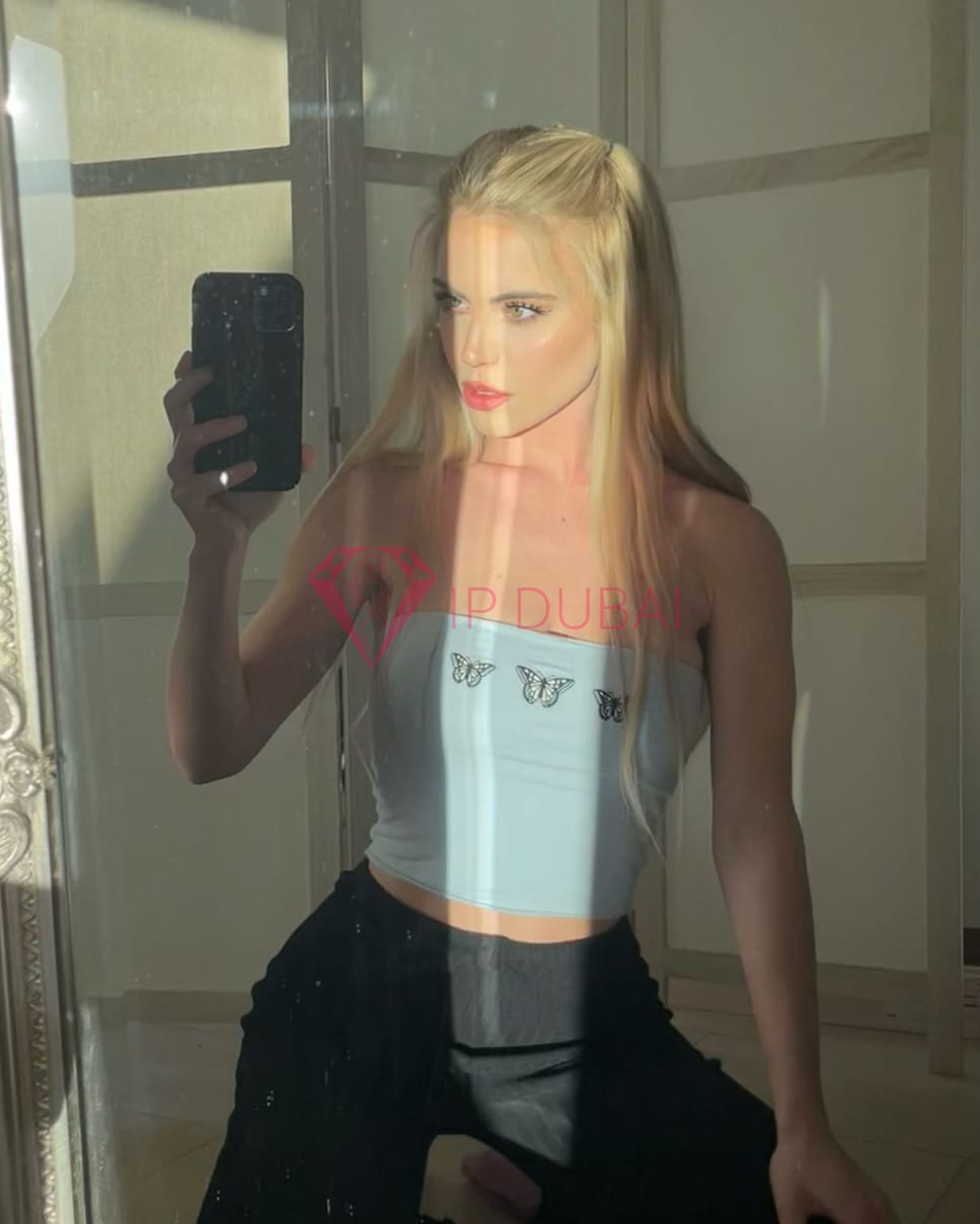 Tereza, 24, in TECOM, hourly rate from AED 1,550, incall and outcall, speaks English
