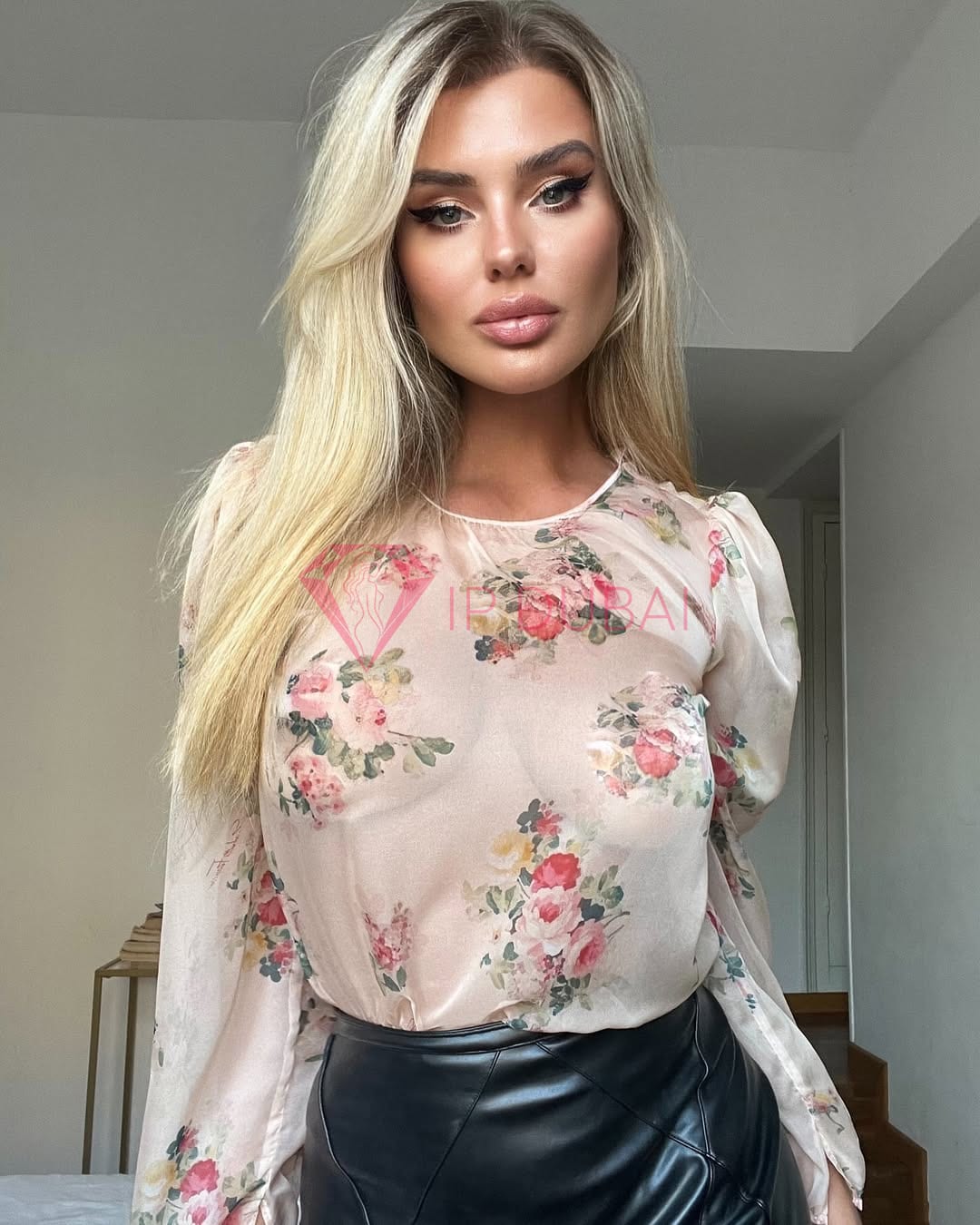 Hanna, 22, European, in Discovery Gardens, Dubai, from AED 1,900 an hour, speaks English and French — photo 4 of 6