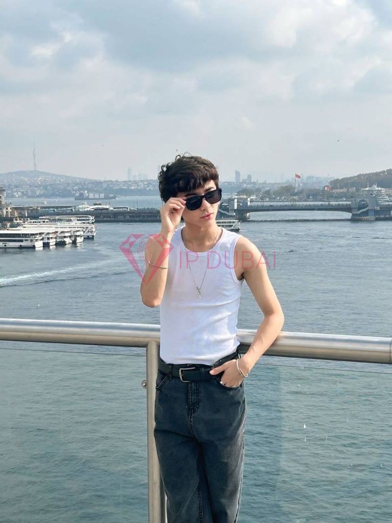 Kenji, 21, Asian, in Al Nuaimiya, Ajman, from AED 2,950 an hour, speaks Chinese and English — photo 13 of 22
