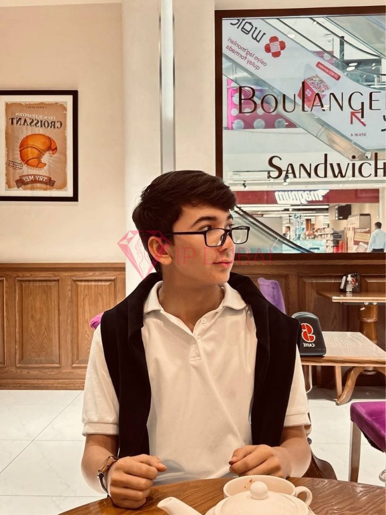 Kenji, 21, Asian, in Al Nuaimiya, Ajman, from AED 2,950 an hour, speaks Chinese and English — photo 21 of 22