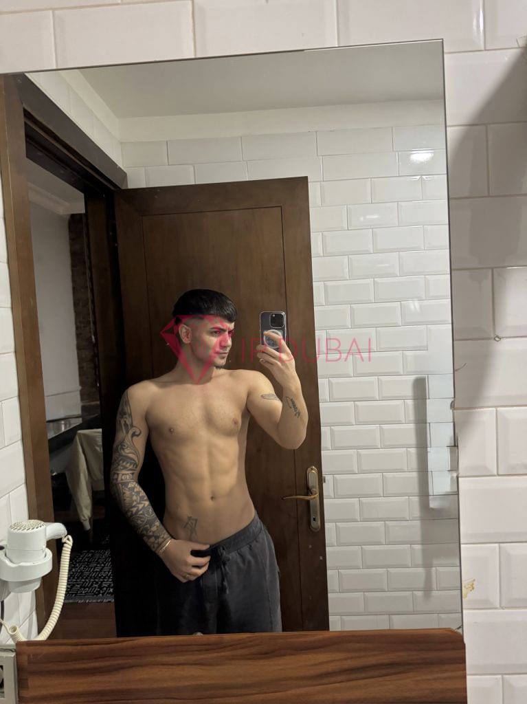 Caio, 21, Latina, in Discovery Gardens, Dubai, from AED 2,200 an hour, speaks Spanish and Portuguese — photo 4 of 14