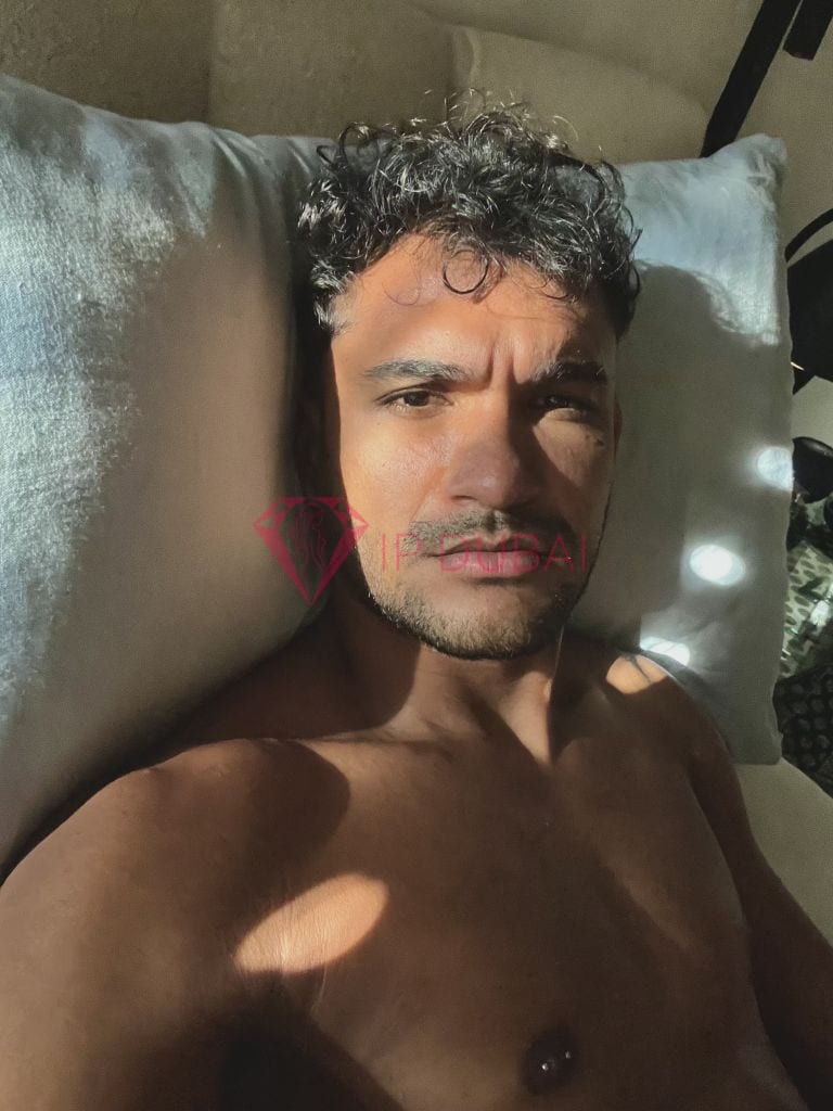 Rafael, 25, Latina, in Business Bay, Dubai, from AED 13,300 an hour, speaks Spanish and Portuguese — photo 5 of 6