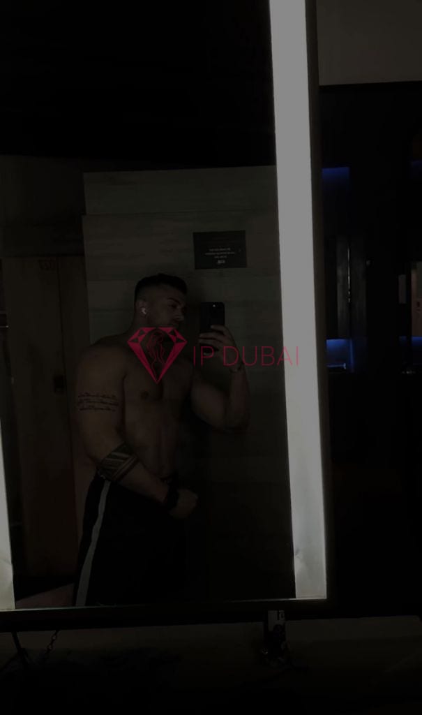 Andreas, 29, European, in Palm Jumeirah, Dubai, from AED 2,850 an hour, speaks English and French — photo 3 of 6