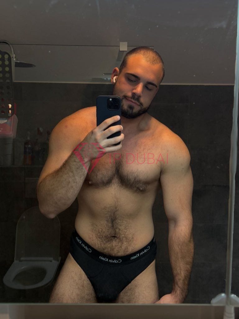Timur, 24, Russian, in International City, Dubai, from AED 13,300 an hour, speaks Russian and English — photo 21 of 31