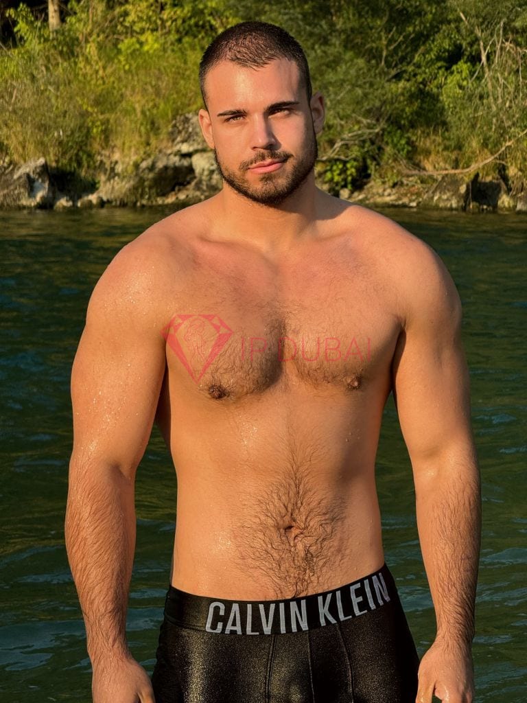 Timur, 24, Russian, in International City, Dubai, from AED 13,300 an hour, speaks Russian and English — photo 29 of 31
