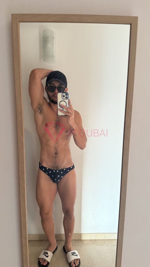 Leandro, 24, Latina, in Bur Dubai, Dubai, from AED 8,100 an hour, speaks Spanish and Portuguese — photo 15 of 15