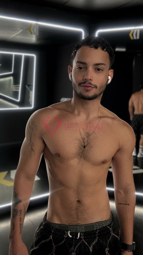Leandro, 24, Latina, in Bur Dubai, Dubai, from AED 8,100 an hour, speaks Spanish and Portuguese — photo 7 of 15