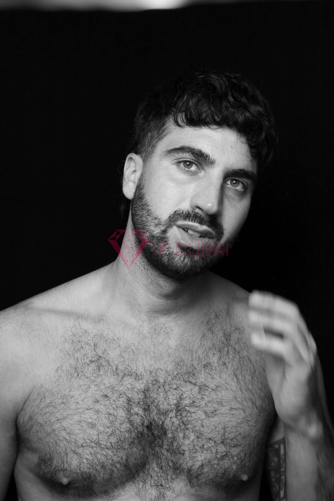 Eduardo, 32, Latina, in Al Barsha, Dubai, from AED 1,900 an hour, speaks Spanish and Portuguese — photo 11 of 17