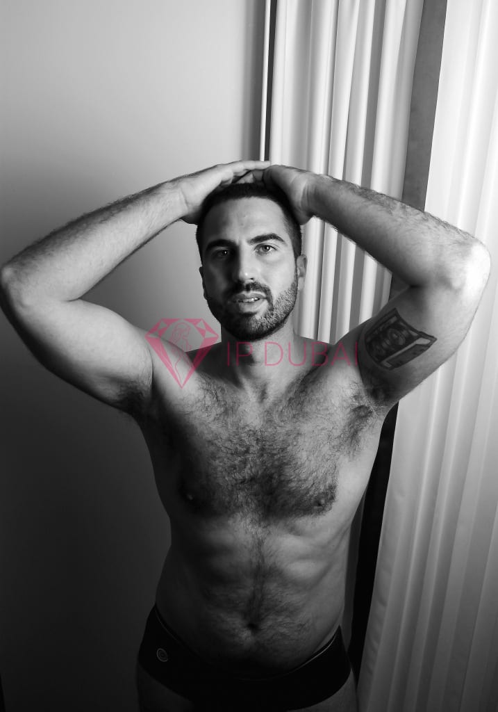 Eduardo, 32, Latina, in Al Barsha, Dubai, from AED 1,900 an hour, speaks Spanish and Portuguese — photo 4 of 17