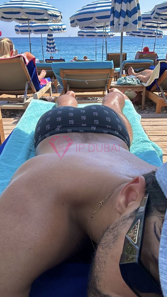 Joaquin, 25, Latina, in Corniche, Abu Dhabi, from AED 2,100 an hour, speaks Spanish and Portuguese — photo 19 of 46