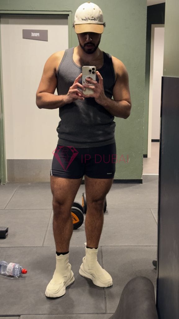 Joaquin, 25, Latina, in Corniche, Abu Dhabi, from AED 2,100 an hour, speaks Spanish and Portuguese — photo 27 of 46