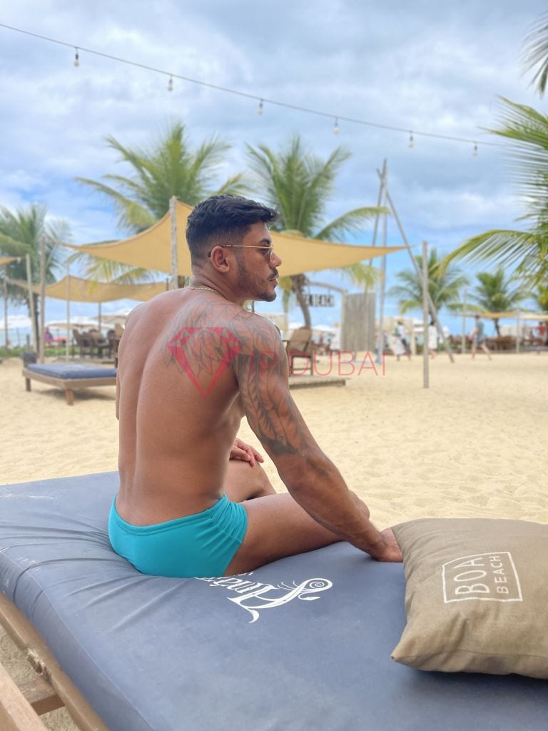 Matheus, 26, Latina, in Muwaileh, Sharjah, from AED 9,700 an hour, speaks Spanish and Portuguese — photo 12 of 23