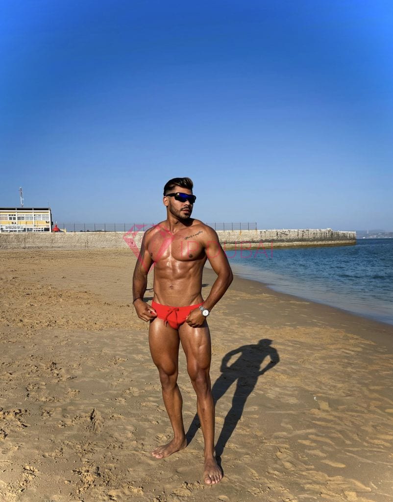 Matheus, 26, Latina, in Muwaileh, Sharjah, from AED 9,700 an hour, speaks Spanish and Portuguese — photo 14 of 23