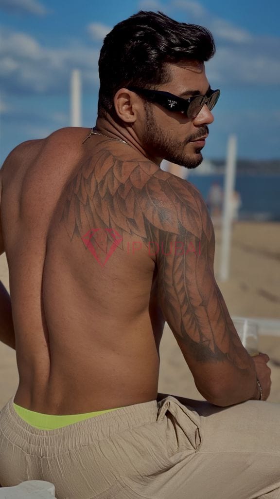 Matheus, 26, Latina, in Muwaileh, Sharjah, from AED 9,700 an hour, speaks Spanish and Portuguese — photo 17 of 23