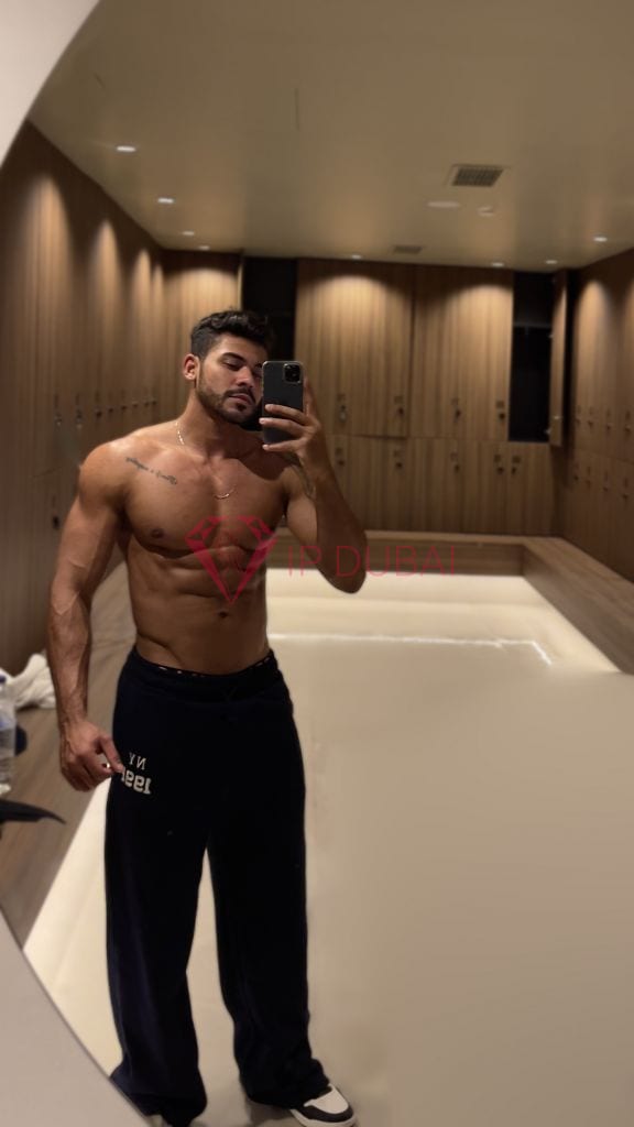 Matheus, 26, Latina, in Muwaileh, Sharjah, from AED 9,700 an hour, speaks Spanish and Portuguese — photo 8 of 23