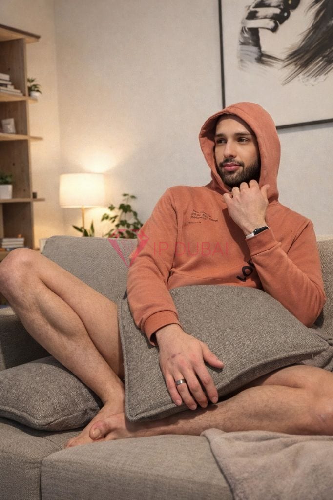 Diego, 26, Latina, in Satwa, Dubai, from AED 13,000 an hour, speaks Spanish and Portuguese — photo 5 of 6