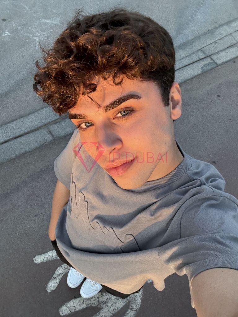 Bruno, 19, Latina, in Al Nuaimiya, Ajman, from AED 2,150 an hour, speaks Spanish and Portuguese — photo 32 of 41