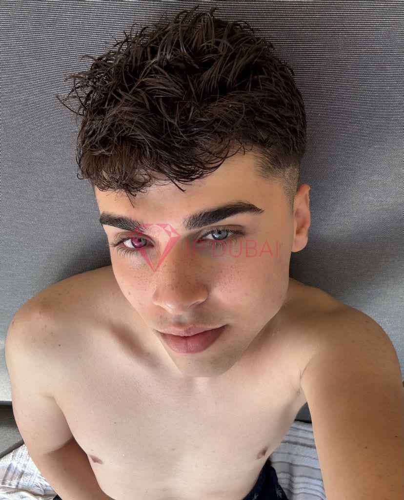 Bruno, 19, Latina, in Al Nuaimiya, Ajman, from AED 2,150 an hour, speaks Spanish and Portuguese — photo 38 of 41