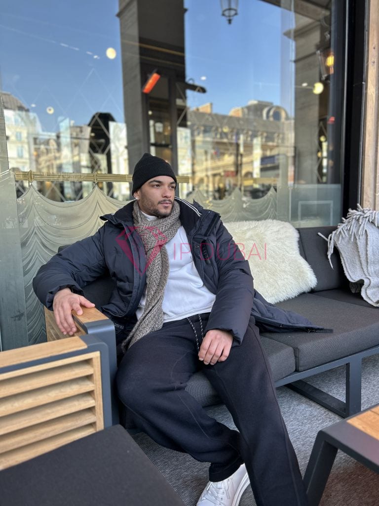 Lars, 22, European, in Marina, Dubai, from AED 11,200 an hour, speaks English and French — photo 7 of 19