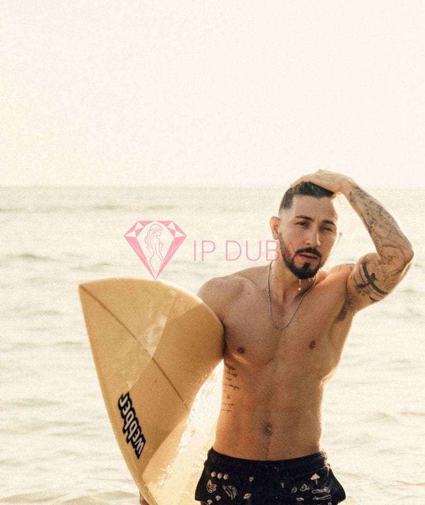 Leandro, 26, Latina, in Al Jurf, Ajman, from AED 2,700 an hour, speaks Spanish and Portuguese — photo 11 of 17