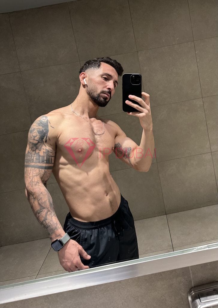 Leandro, 26, Latina, in Al Jurf, Ajman, from AED 2,700 an hour, speaks Spanish and Portuguese — photo 4 of 17