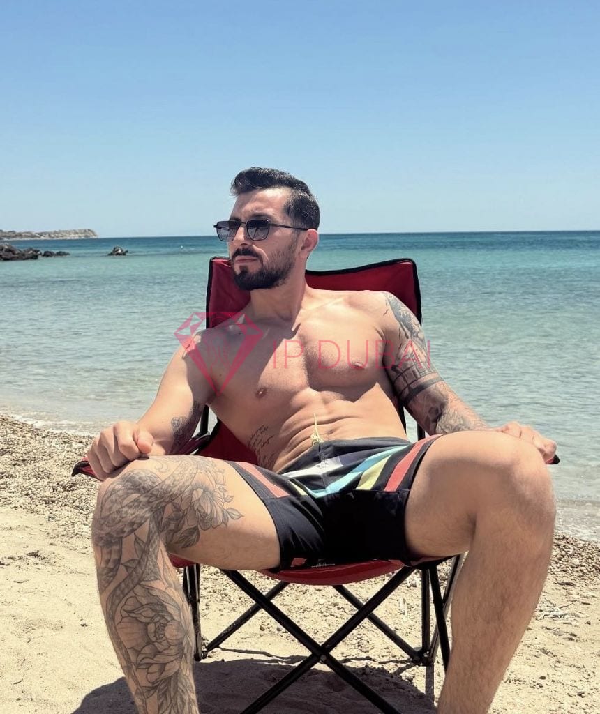 Leandro, 26, Latina, in Al Jurf, Ajman, from AED 2,700 an hour, speaks Spanish and Portuguese — photo 5 of 17