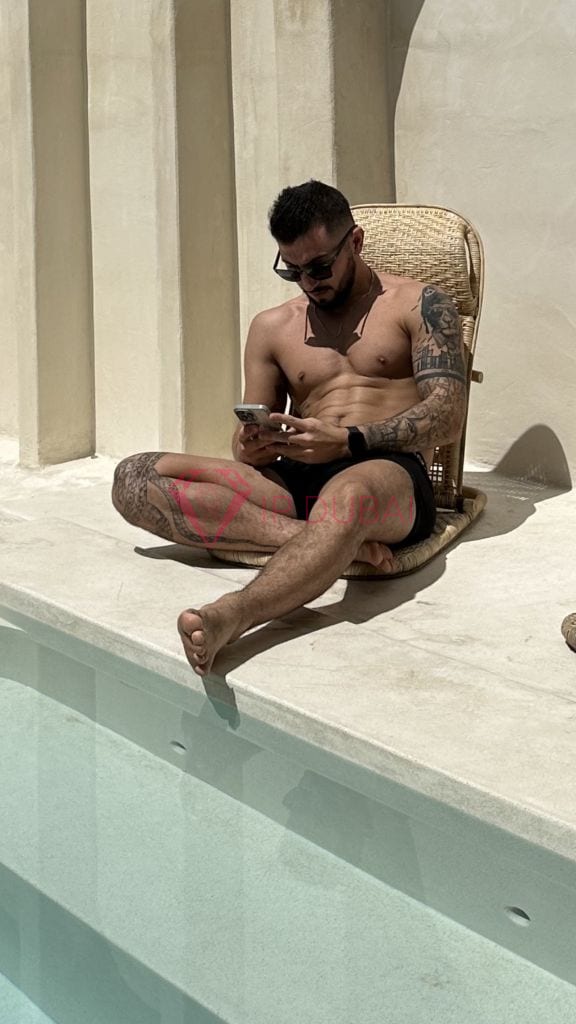 Leandro, 26, Latina, in Al Jurf, Ajman, from AED 2,700 an hour, speaks Spanish and Portuguese — photo 8 of 17