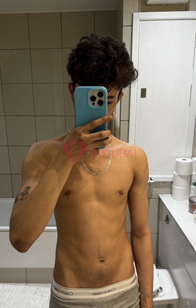 Eduardo, 23, Latina, in JBR, Dubai, from AED 2,200 an hour, speaks Spanish and Portuguese — photo 4 of 4