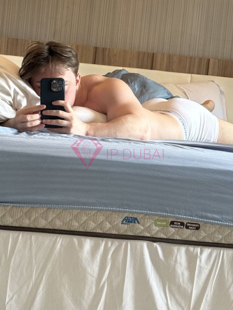 Oleg, 21, Russian, in Al Khan, Sharjah, from AED 8,100 an hour, speaks Russian and English — photo 6 of 14