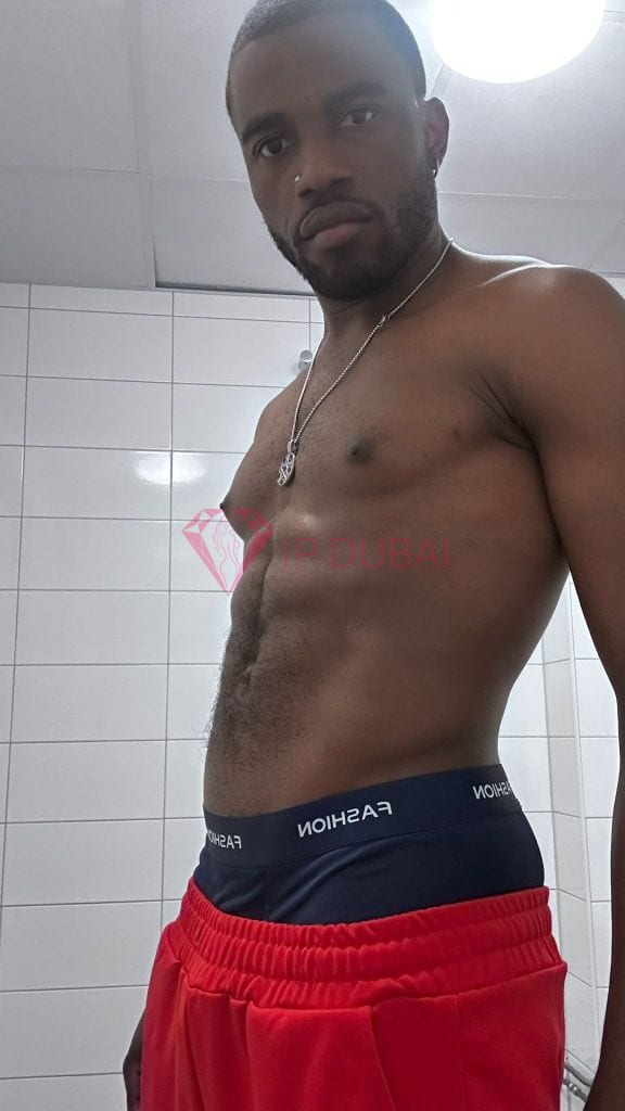 Tendai, 31, African, in Satwa, Dubai, from AED 2,450 an hour, speaks English and French — photo 15 of 23