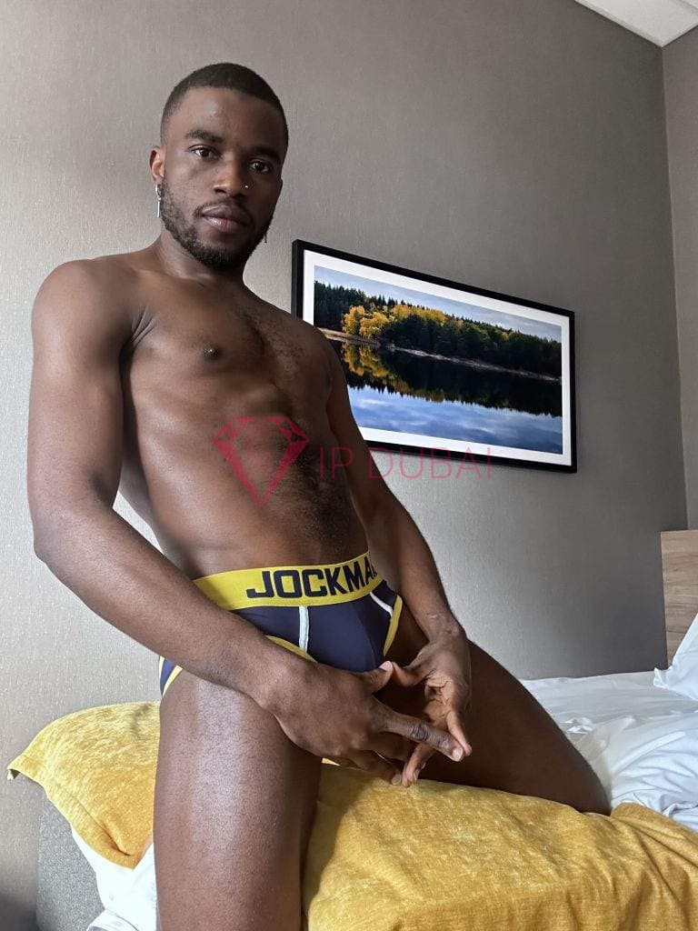 Tendai, 31, African, in Satwa, Dubai, from AED 2,450 an hour, speaks English and French — photo 20 of 23