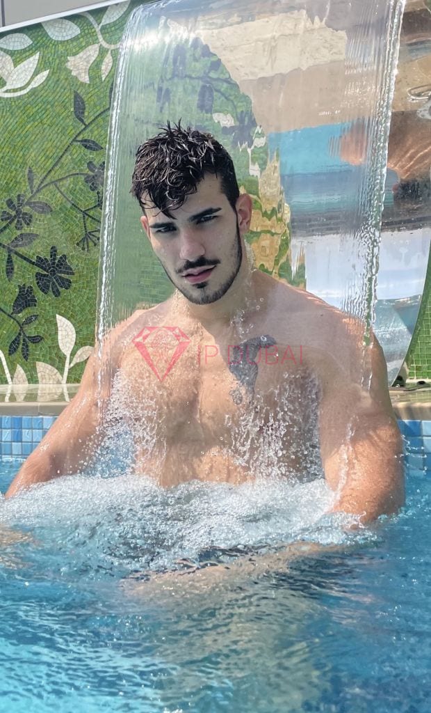Ivan, 22, Russian, in Corniche Ajman, Ajman, from AED 2,300 an hour, speaks Russian and English — photo 19 of 27