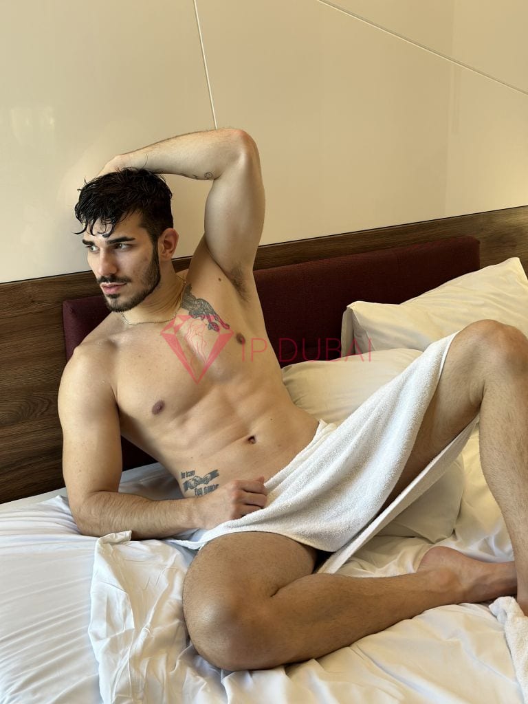 Ivan, 22, Russian, in Corniche Ajman, Ajman, from AED 2,300 an hour, speaks Russian and English — photo 4 of 27