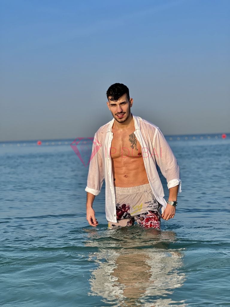 Ivan, 22, Russian, in Corniche Ajman, Ajman, from AED 2,300 an hour, speaks Russian and English — photo 9 of 27