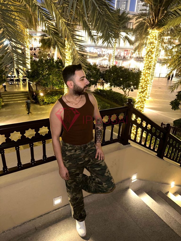 Liang, 25, Asian, in International City, Dubai, from AED 2,300 an hour, speaks Chinese and English — photo 15 of 18
